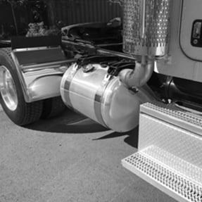 Aluminum fuel tank on the frame of a semi truck